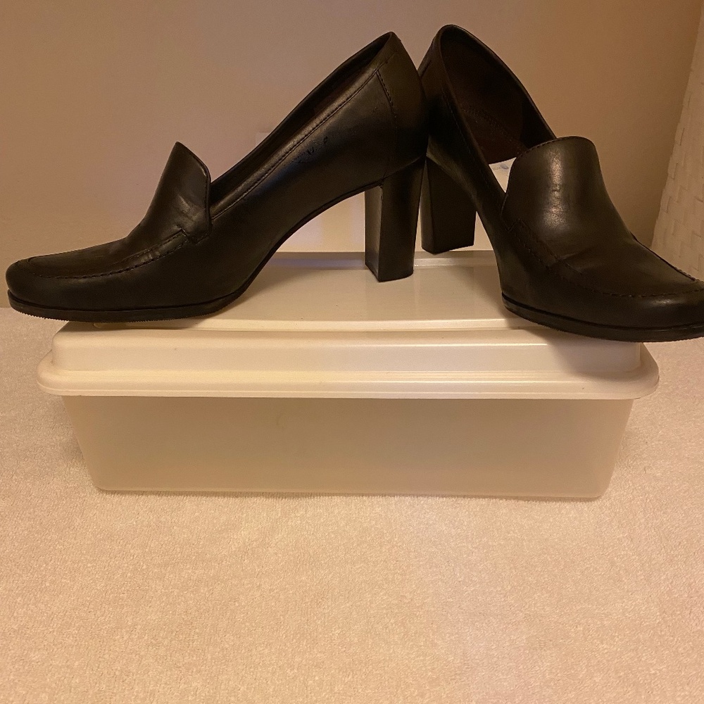 Preview Black Heel